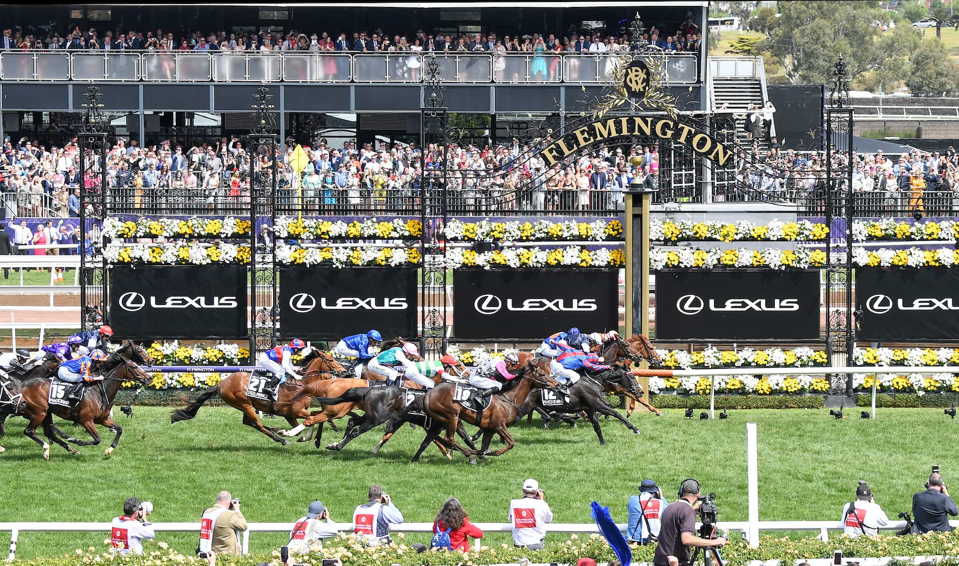 Australian thoroughbred wins the 2019 Lexus Melbourne Cup