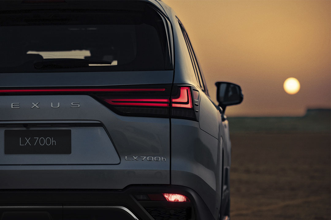 Lexus LX 700h Hybrid SUV