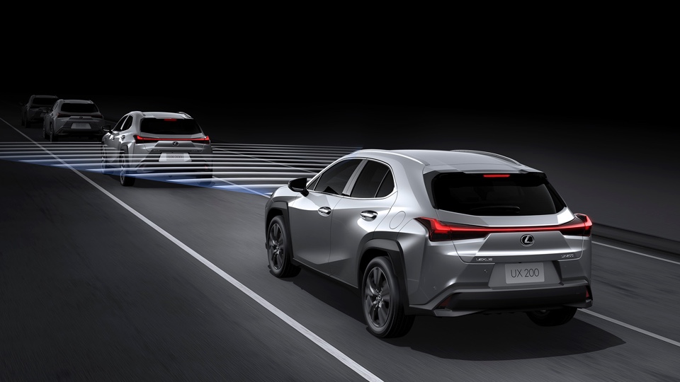 Lexus UX pre collision system